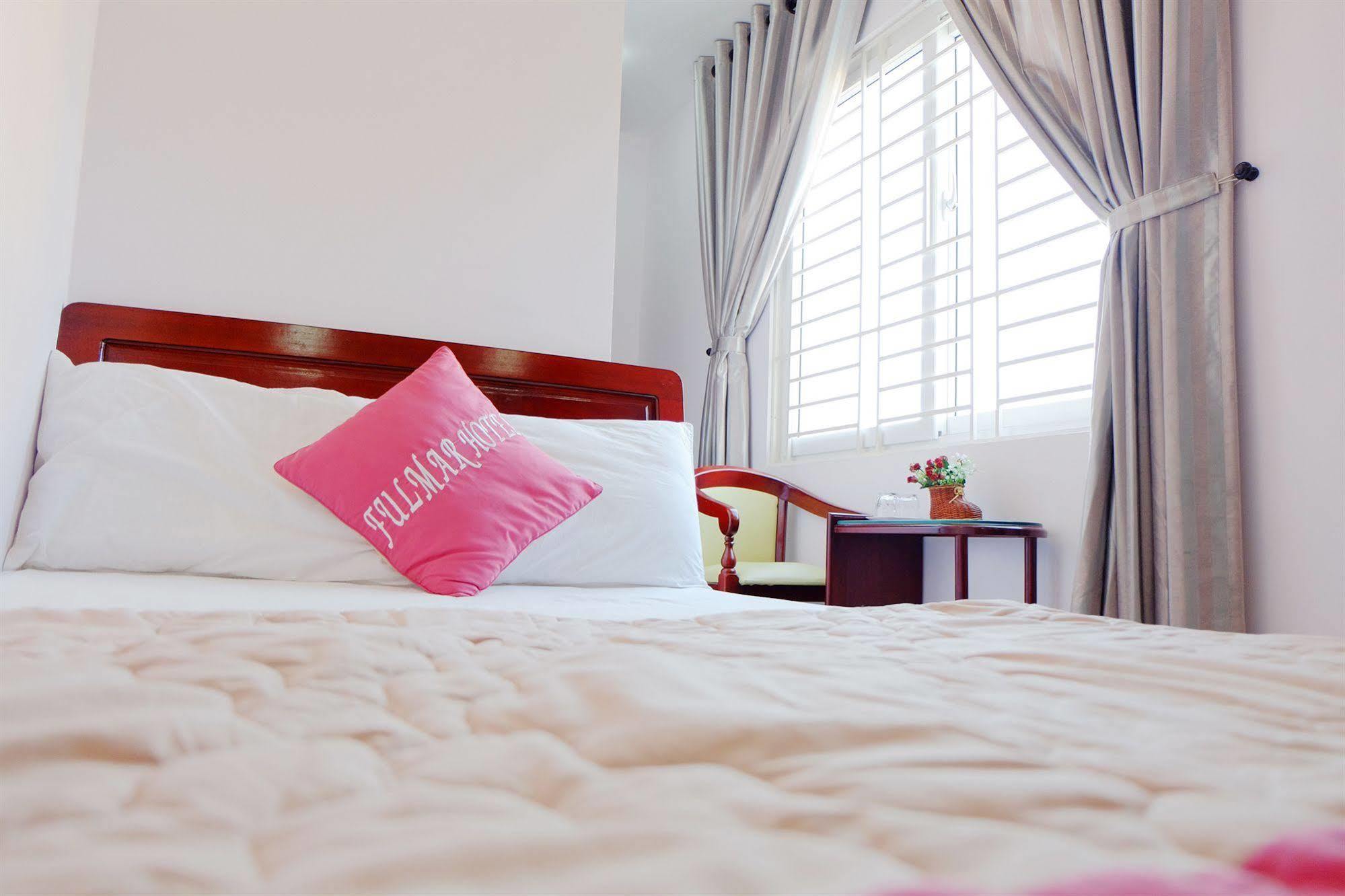 Fulmar Hotel Дананг Экстерьер фото